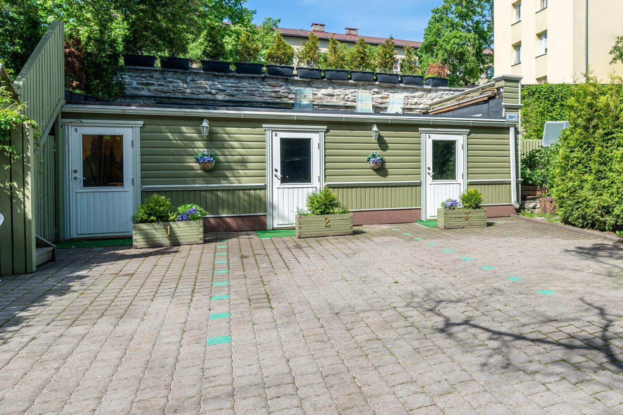 City Center Garden Camping Talin Exterior foto