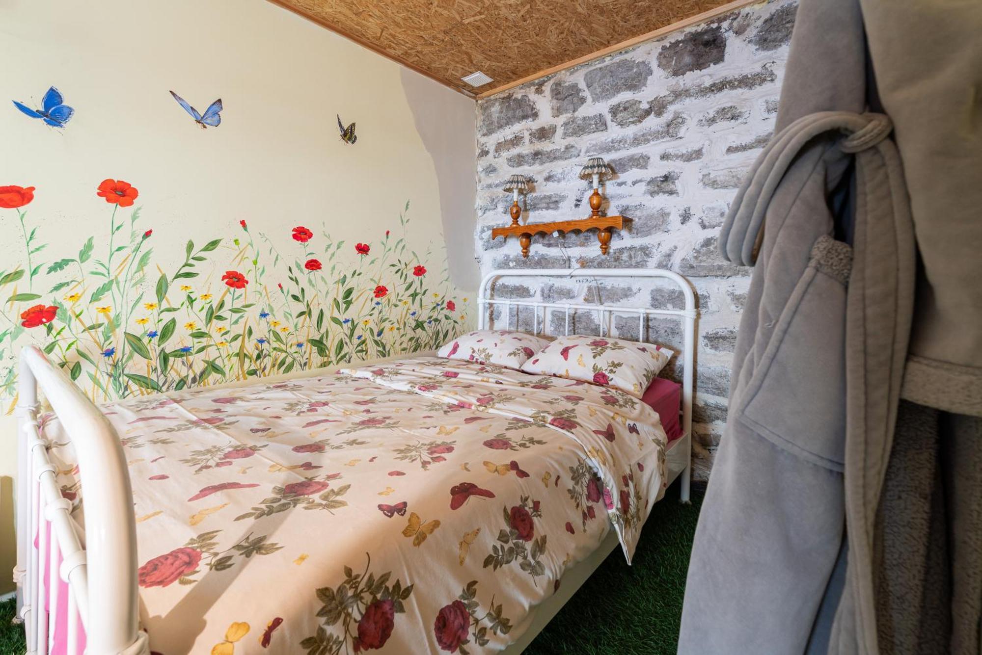 City Center Garden Camping Talin Exterior foto