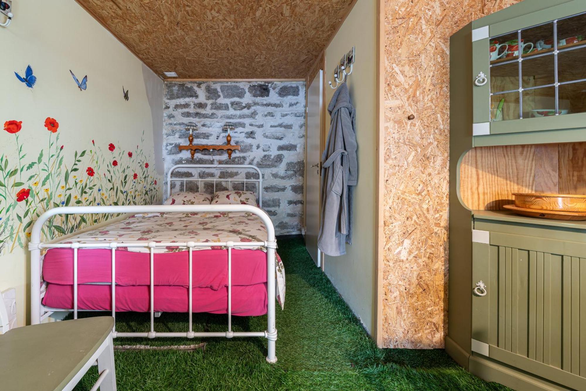 City Center Garden Camping Talin Exterior foto