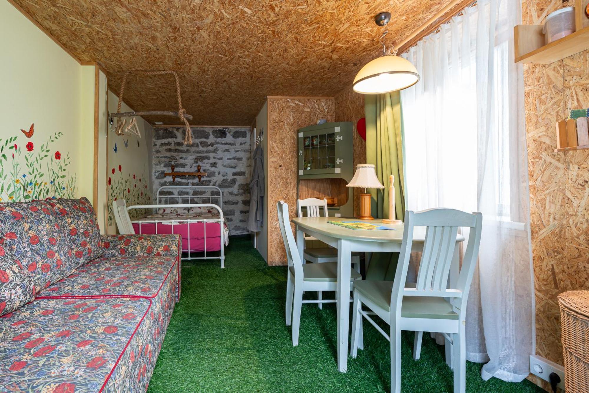 City Center Garden Camping Talin Exterior foto