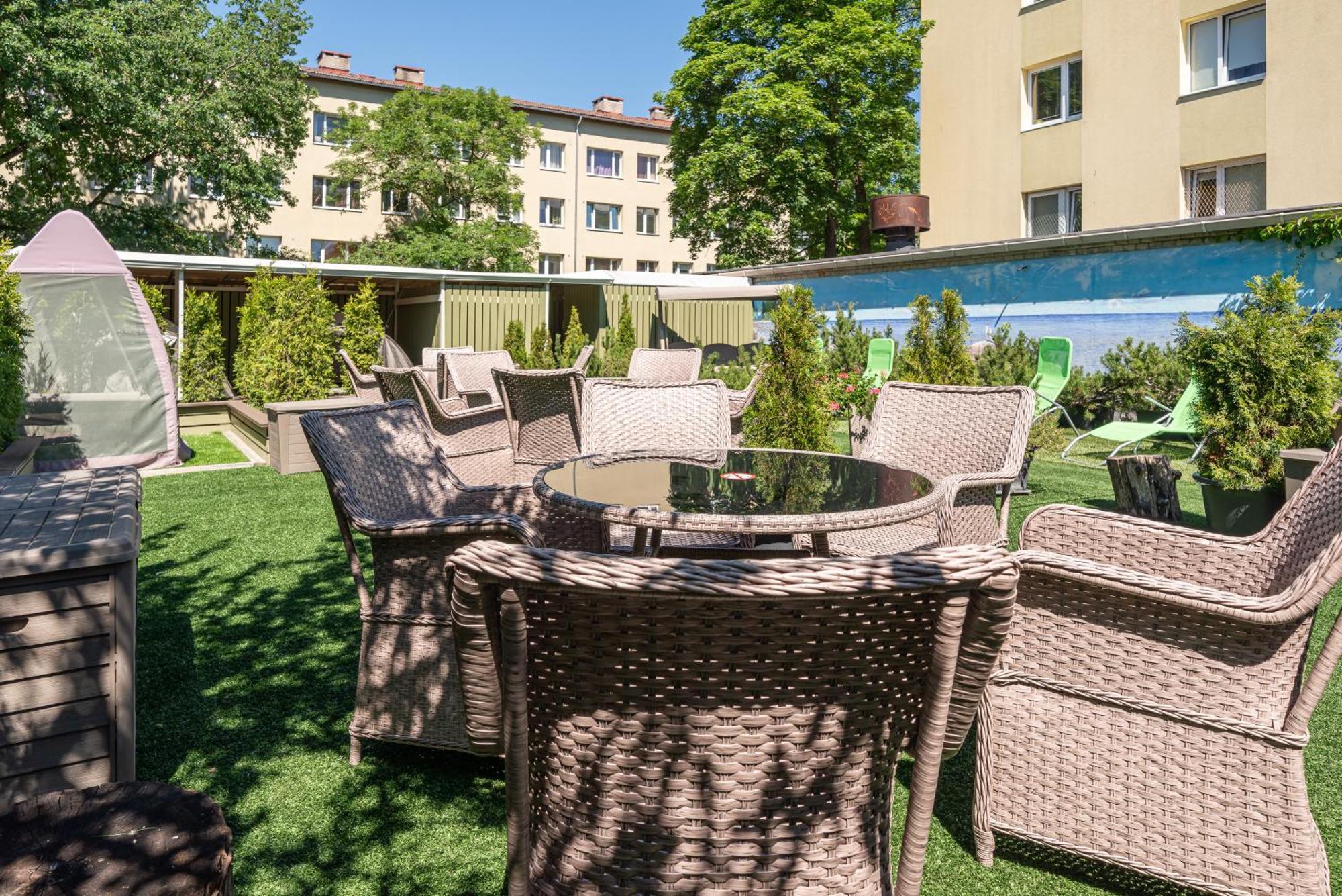 City Center Garden Camping Talin Exterior foto