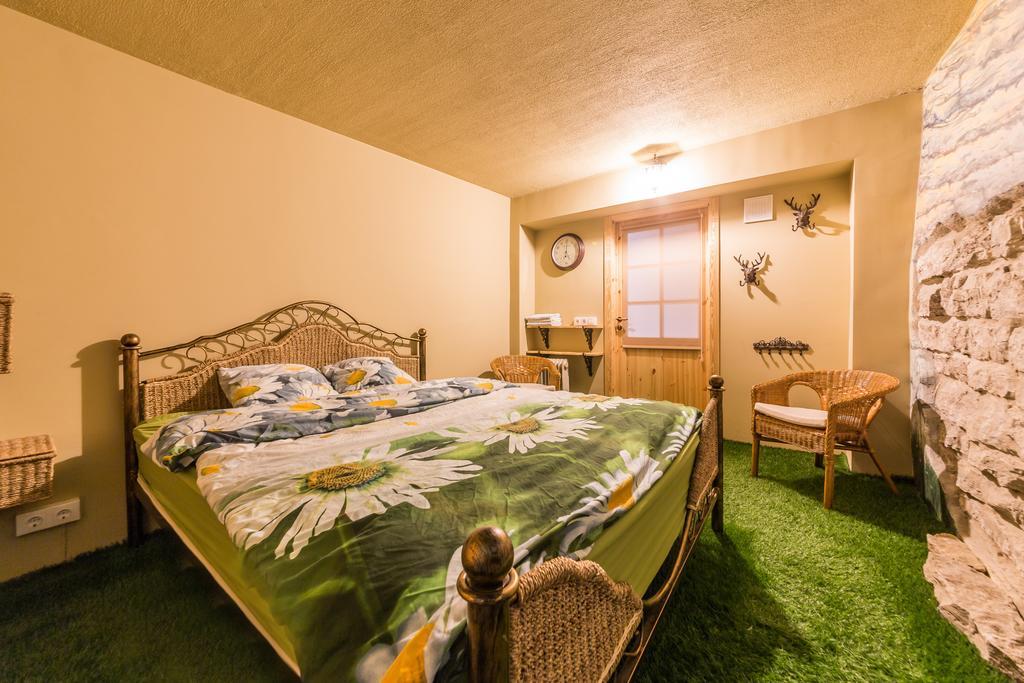 City Center Garden Camping Talin Exterior foto