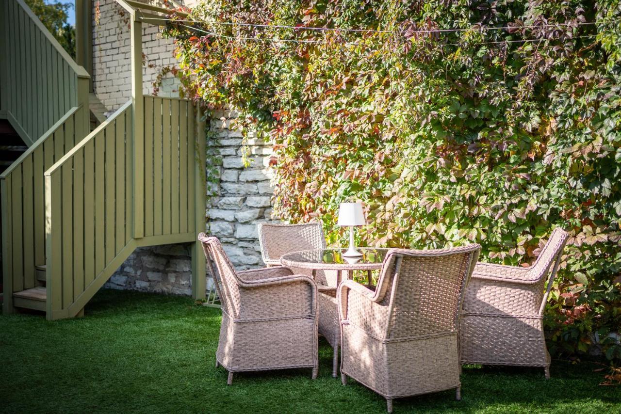 City Center Garden Camping Talin Exterior foto