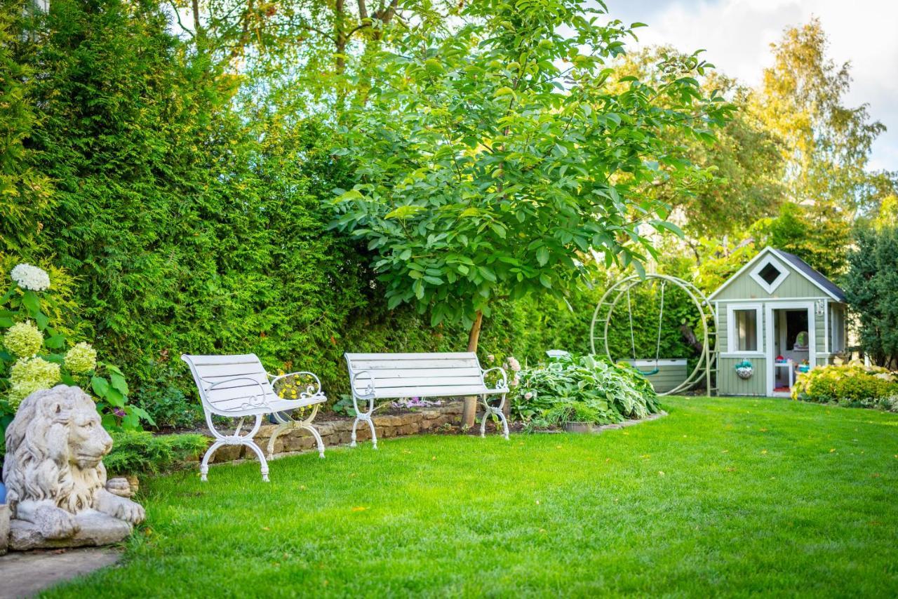 City Center Garden Camping Talin Exterior foto