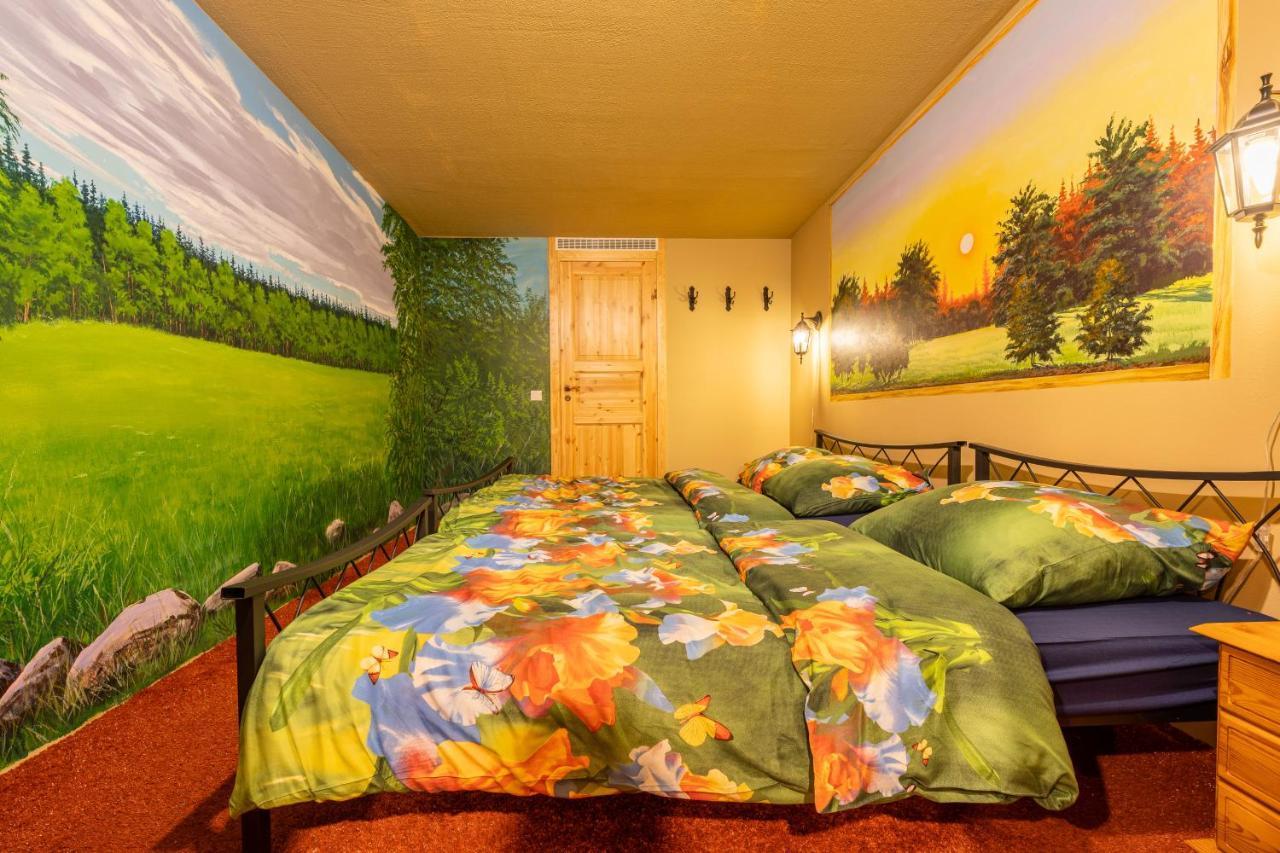 City Center Garden Camping Talin Exterior foto